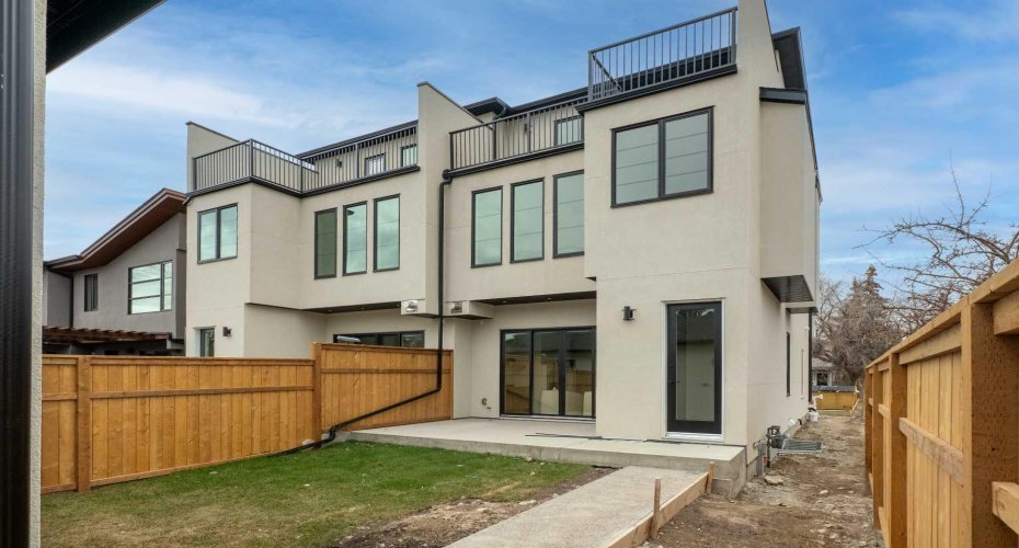 2533 2 Avenue, Calgary, Alberta T2N 0H7, 5 Bedrooms Bedrooms, ,5 BathroomsBathrooms,Residential,For Sale,2,A2301494