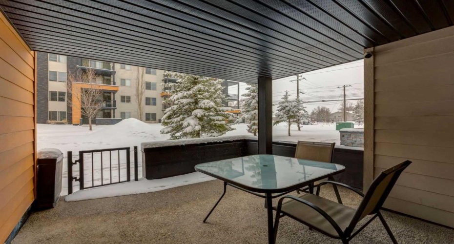 2715 12 Avenue, Calgary, Alberta T2A4X8, 2 Bedrooms Bedrooms, ,2 BathroomsBathrooms,Residential,For Sale,12,A2301560