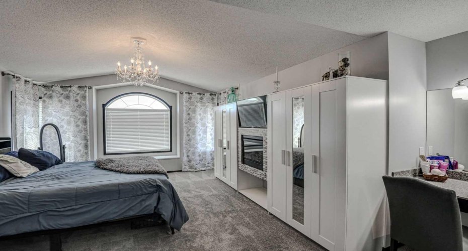 23 Cranberry Circle, Calgary, Alberta T3M 0M1, 4 Bedrooms Bedrooms, ,4 BathroomsBathrooms,Residential,For Sale,Cranberry,A2301689