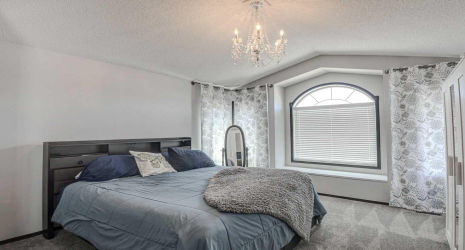 23 Cranberry Circle, Calgary, Alberta T3M 0M1, 4 Bedrooms Bedrooms, ,4 BathroomsBathrooms,Residential,For Sale,Cranberry,A2301689