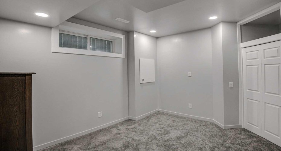 23 Cranberry Circle, Calgary, Alberta T3M 0M1, 4 Bedrooms Bedrooms, ,4 BathroomsBathrooms,Residential,For Sale,Cranberry,A2301689