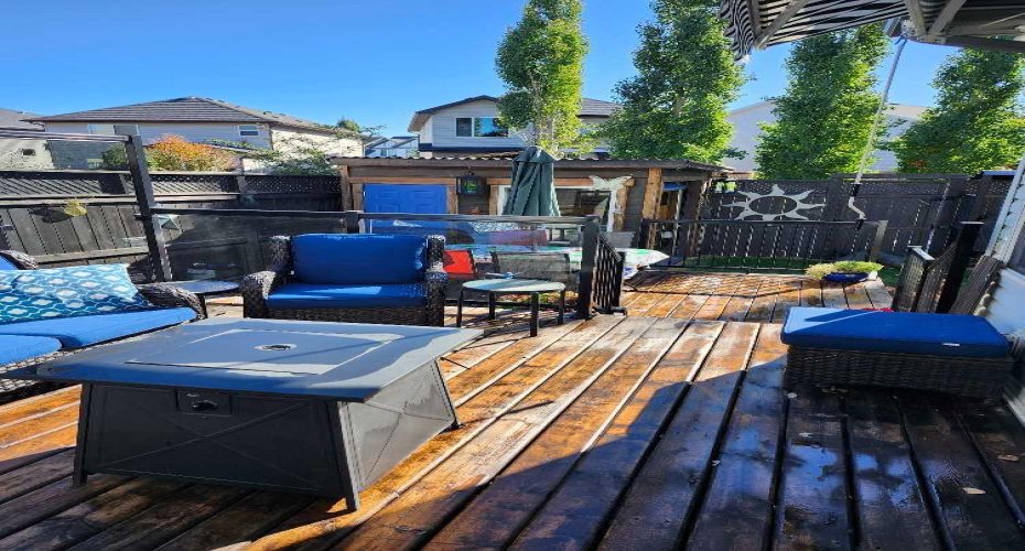 23 Cranberry Circle, Calgary, Alberta T3M 0M1, 4 Bedrooms Bedrooms, ,4 BathroomsBathrooms,Residential,For Sale,Cranberry,A2301689