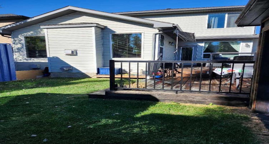 23 Cranberry Circle, Calgary, Alberta T3M 0M1, 4 Bedrooms Bedrooms, ,4 BathroomsBathrooms,Residential,For Sale,Cranberry,A2301689