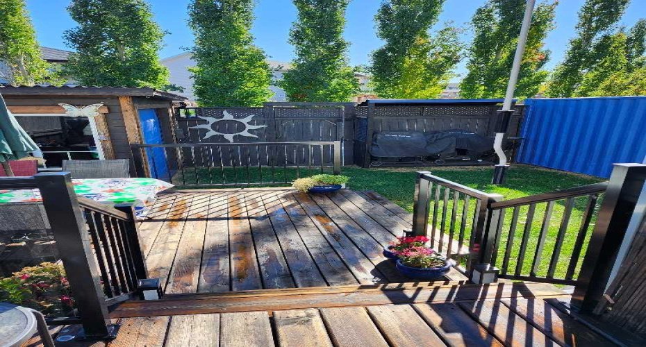 23 Cranberry Circle, Calgary, Alberta T3M 0M1, 4 Bedrooms Bedrooms, ,4 BathroomsBathrooms,Residential,For Sale,Cranberry,A2301689