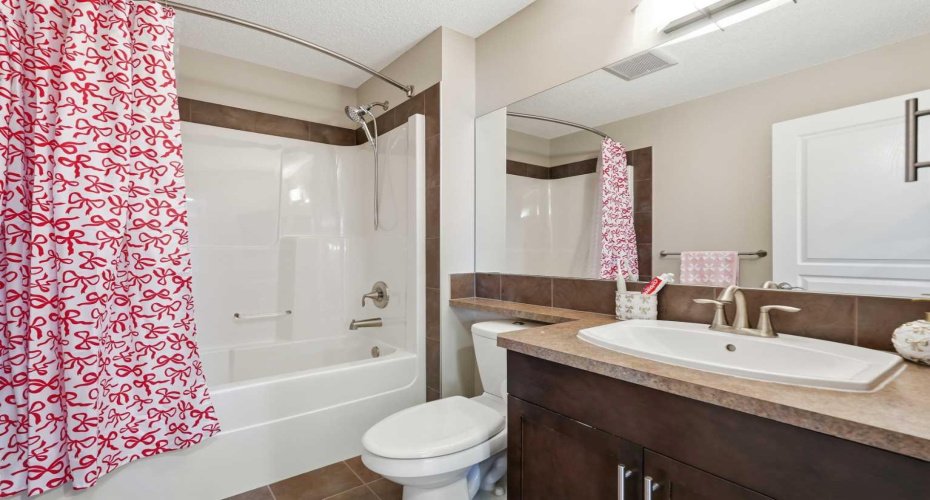 99 Sunset View, Cochrane, Alberta T4C 0E8, 4 Bedrooms Bedrooms, ,4 BathroomsBathrooms,Residential,For Sale,Sunset,A2301976