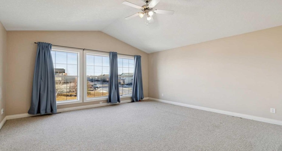 184 Cimarron Park Circle, Okotoks, Alberta T1S 2H5, 4 Bedrooms Bedrooms, ,3 BathroomsBathrooms,Residential,For Sale,Cimarron Park,A2302054