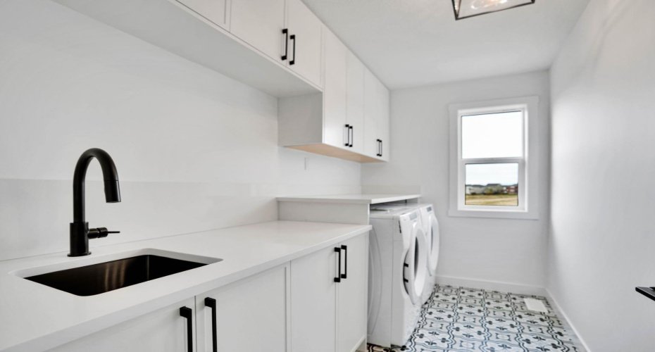 75 Sunvalley Way, Cochrane, Alberta T4C0X8, 3 Bedrooms Bedrooms, ,3 BathroomsBathrooms,Residential,For Sale,Sunvalley,A2302067