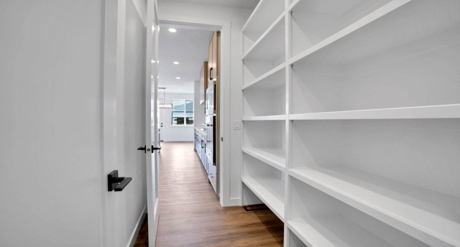 75 Sunvalley Way, Cochrane, Alberta T4C0X8, 3 Bedrooms Bedrooms, ,3 BathroomsBathrooms,Residential,For Sale,Sunvalley,A2302067