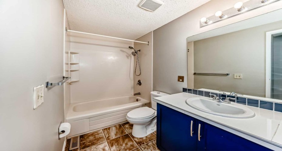 Full bathroom