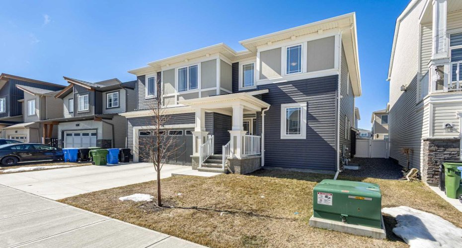 33 Carringham Heights, Calgary, Alberta T3P1V9, 5 Bedrooms Bedrooms, ,4 BathroomsBathrooms,Residential,For Sale,Carringham,A2302218