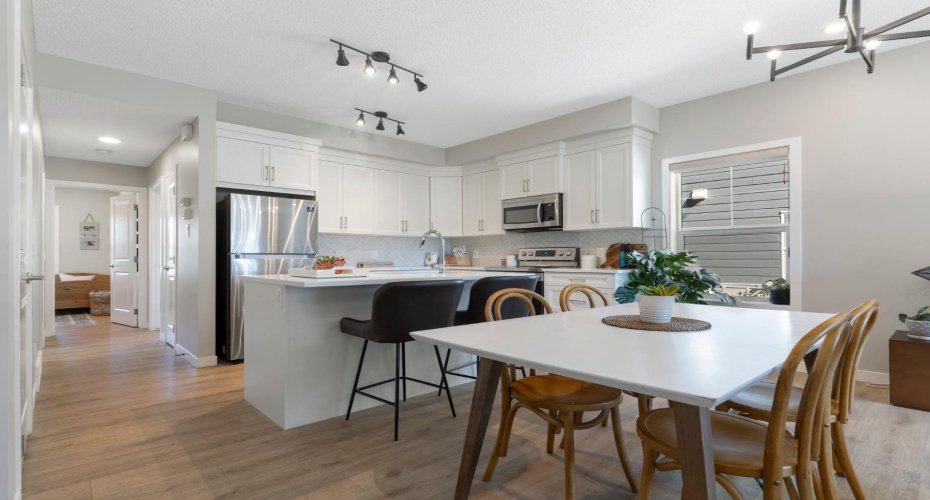 250 Fireside View, Cochrane, Alberta T4C 2M2, 3 Bedrooms Bedrooms, ,2 BathroomsBathrooms,Residential,For Sale,Fireside,A2282763