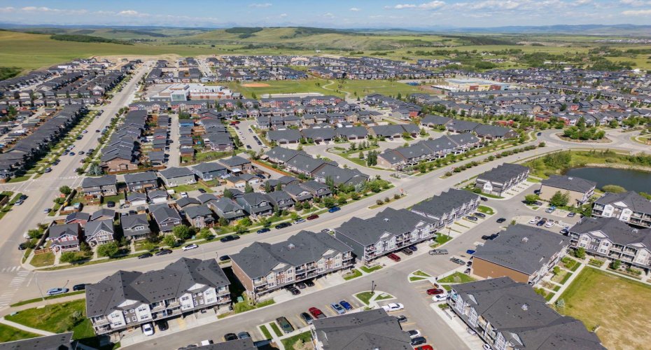 250 Fireside View, Cochrane, Alberta T4C 2M2, 3 Bedrooms Bedrooms, ,2 BathroomsBathrooms,Residential,For Sale,Fireside,A2282763