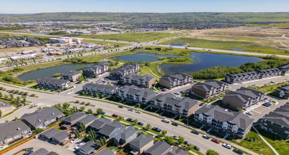 250 Fireside View, Cochrane, Alberta T4C 2M2, 3 Bedrooms Bedrooms, ,2 BathroomsBathrooms,Residential,For Sale,Fireside,A2282763