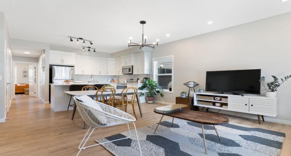 250 Fireside View, Cochrane, Alberta T4C 2M2, 3 Bedrooms Bedrooms, ,2 BathroomsBathrooms,Residential,For Sale,Fireside,A2282763