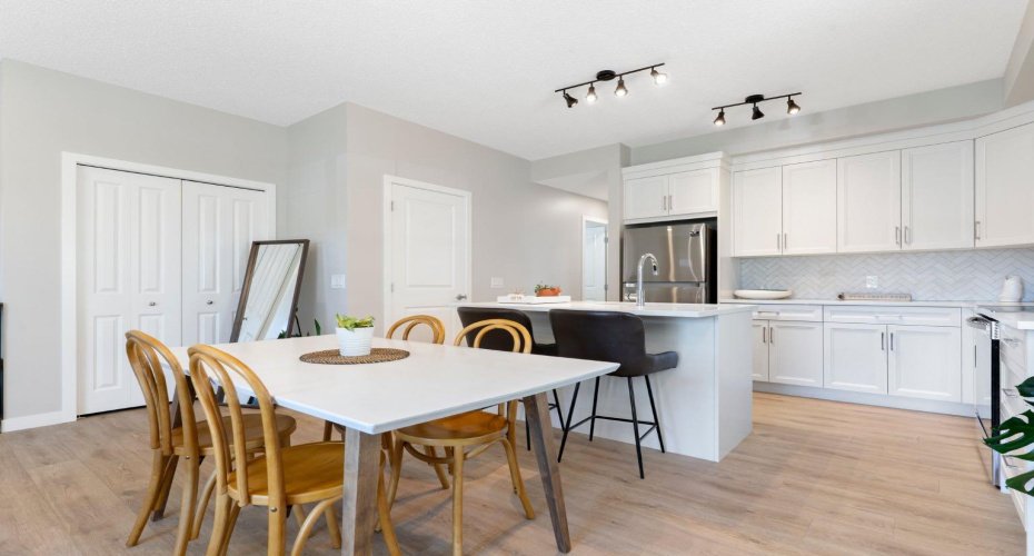 250 Fireside View, Cochrane, Alberta T4C 2M2, 3 Bedrooms Bedrooms, ,2 BathroomsBathrooms,Residential,For Sale,Fireside,A2282763