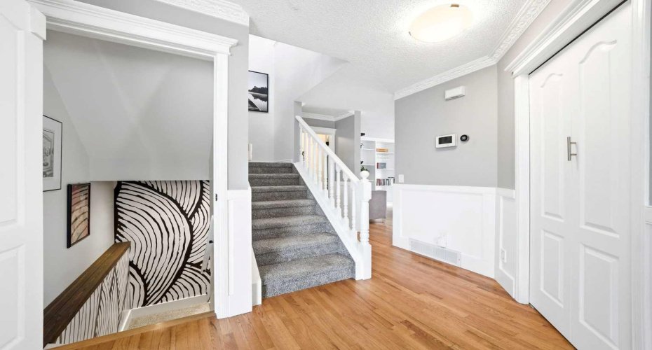 Access to the lower level.