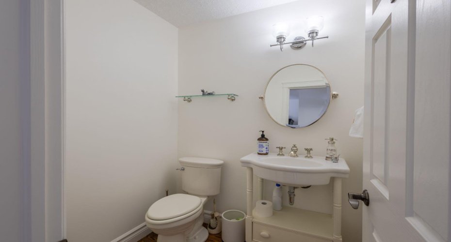 260048 Bearspaw Road, Rural Rocky View County, Alberta T3R1H4, 4 Bedrooms Bedrooms, ,3 BathroomsBathrooms,Residential,For Sale,Bearspaw,A2300152