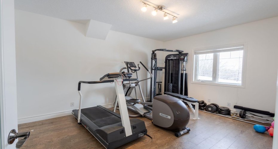 260048 Bearspaw Road, Rural Rocky View County, Alberta T3R1H4, 4 Bedrooms Bedrooms, ,3 BathroomsBathrooms,Residential,For Sale,Bearspaw,A2300152