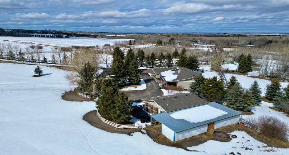 260048 Bearspaw Road, Rural Rocky View County, Alberta T3R1H4, 4 Bedrooms Bedrooms, ,3 BathroomsBathrooms,Residential,For Sale,Bearspaw,A2300152