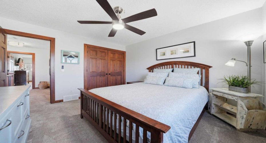 Large Spare Bedroom for Kids or Guests