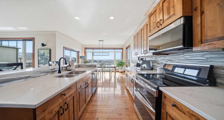 New Custom Backsplash and KitchenAid Dishwasher