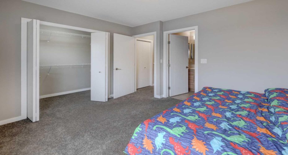 501 River Heights Drive, Cochrane, Alberta T4C 2L3, 2 Bedrooms Bedrooms, ,3 BathroomsBathrooms,Residential,For Sale,River Heights,A2300813