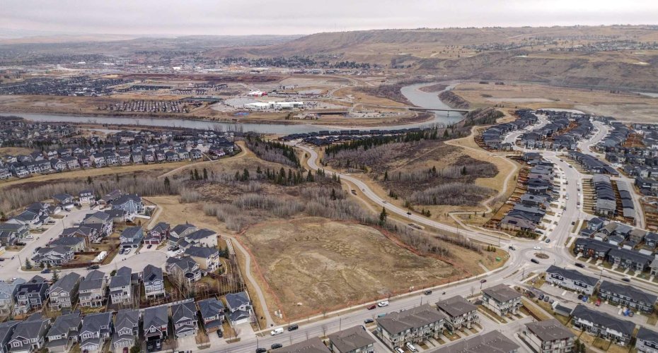 501 River Heights Drive, Cochrane, Alberta T4C 2L3, 2 Bedrooms Bedrooms, ,3 BathroomsBathrooms,Residential,For Sale,River Heights,A2300813