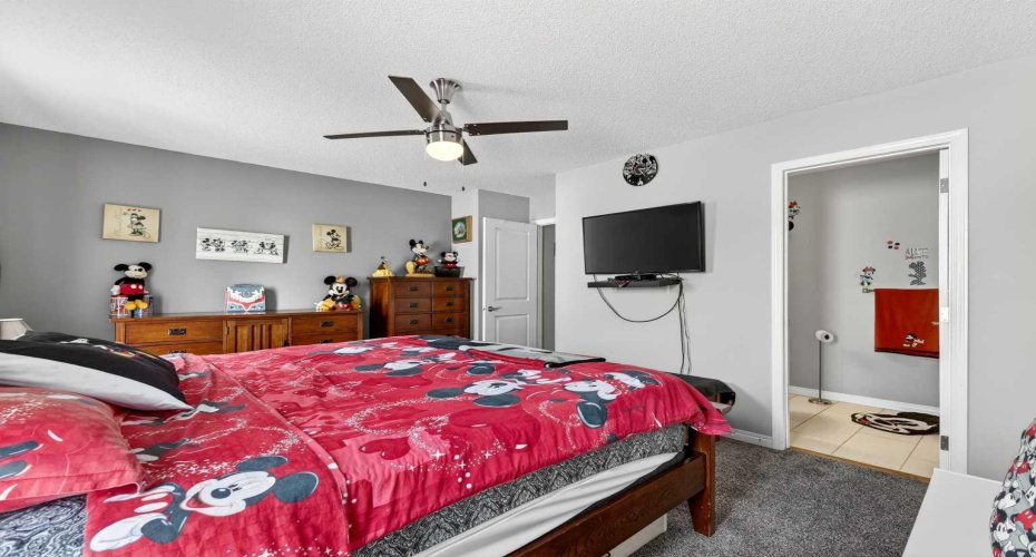 76 Crystalridge Crescent, Okotoks, Alberta T1S 1V2, 4 Bedrooms Bedrooms, ,2 BathroomsBathrooms,Residential,For Sale,Crystalridge,A2301447