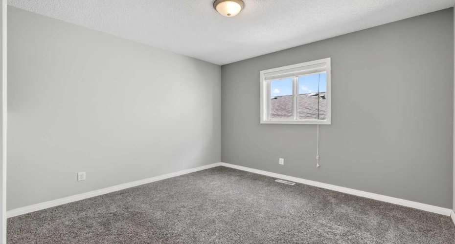 76 Crystalridge Crescent, Okotoks, Alberta T1S 1V2, 4 Bedrooms Bedrooms, ,2 BathroomsBathrooms,Residential,For Sale,Crystalridge,A2301447