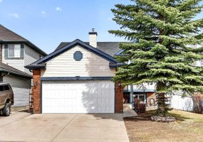 76 Crystalridge Crescent, Okotoks, Alberta T1S 1V2, 4 Bedrooms Bedrooms, ,2 BathroomsBathrooms,Residential,For Sale,Crystalridge,A2301447