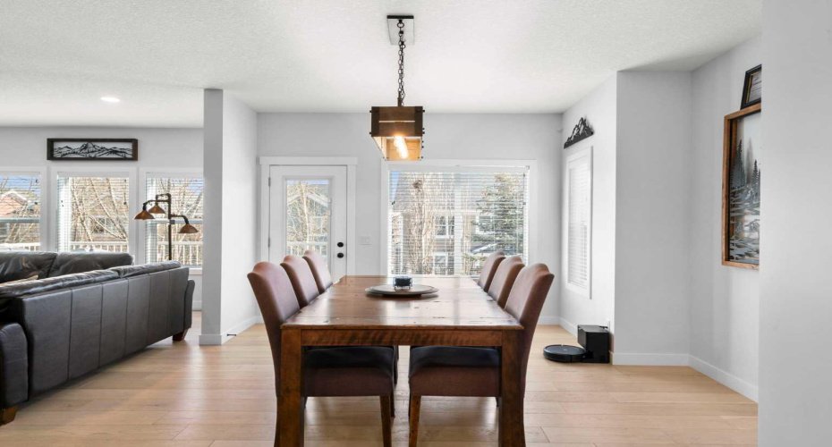 99 Ridge View Close, Cochrane, Alberta T4C 0P8, 4 Bedrooms Bedrooms, ,4 BathroomsBathrooms,Residential,For Sale,Ridge View,A2302374