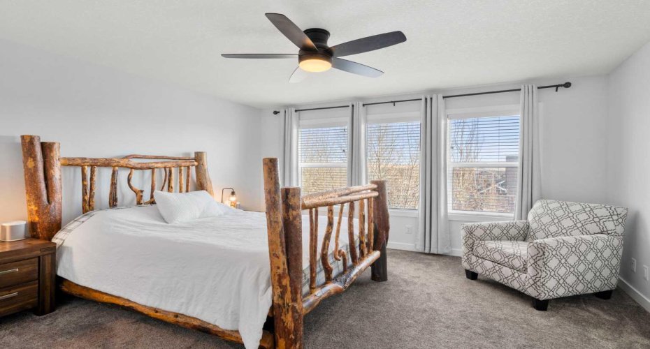 99 Ridge View Close, Cochrane, Alberta T4C 0P8, 4 Bedrooms Bedrooms, ,4 BathroomsBathrooms,Residential,For Sale,Ridge View,A2302374