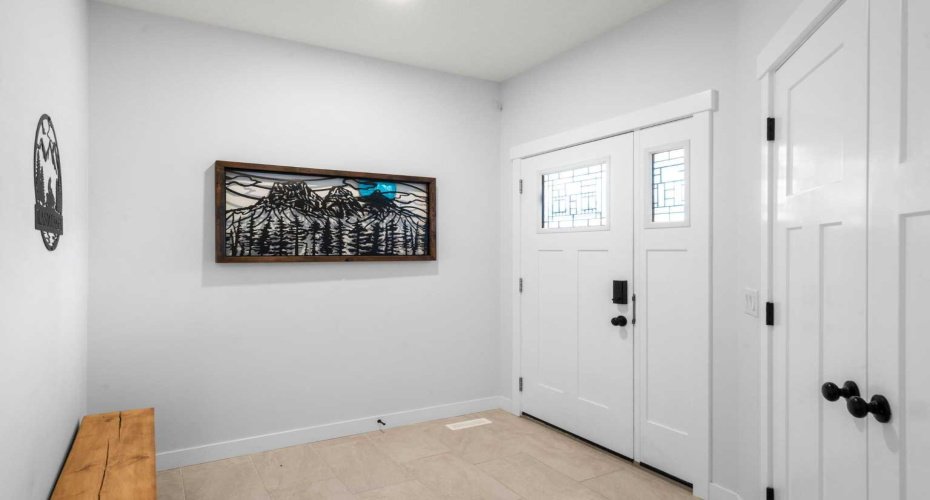 99 Ridge View Close, Cochrane, Alberta T4C 0P8, 4 Bedrooms Bedrooms, ,4 BathroomsBathrooms,Residential,For Sale,Ridge View,A2302374