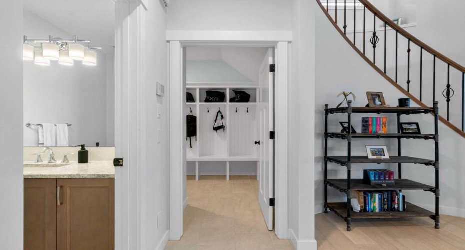 99 Ridge View Close, Cochrane, Alberta T4C 0P8, 4 Bedrooms Bedrooms, ,4 BathroomsBathrooms,Residential,For Sale,Ridge View,A2302374