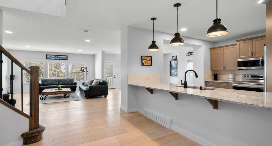 99 Ridge View Close, Cochrane, Alberta T4C 0P8, 4 Bedrooms Bedrooms, ,4 BathroomsBathrooms,Residential,For Sale,Ridge View,A2302374