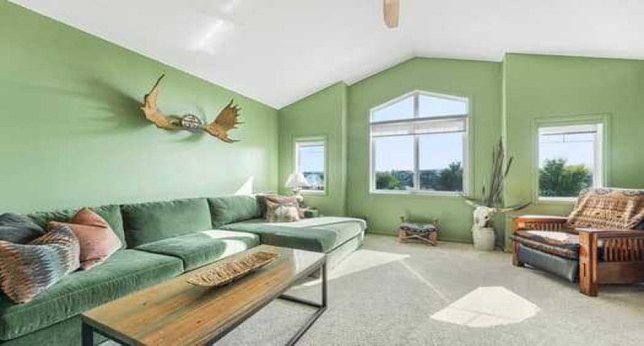 204 Paint Horse Drive, Cochrane, Alberta T4C0X1, 3 Bedrooms Bedrooms, ,4 BathroomsBathrooms,Residential,For Sale,Paint Horse,A2302002