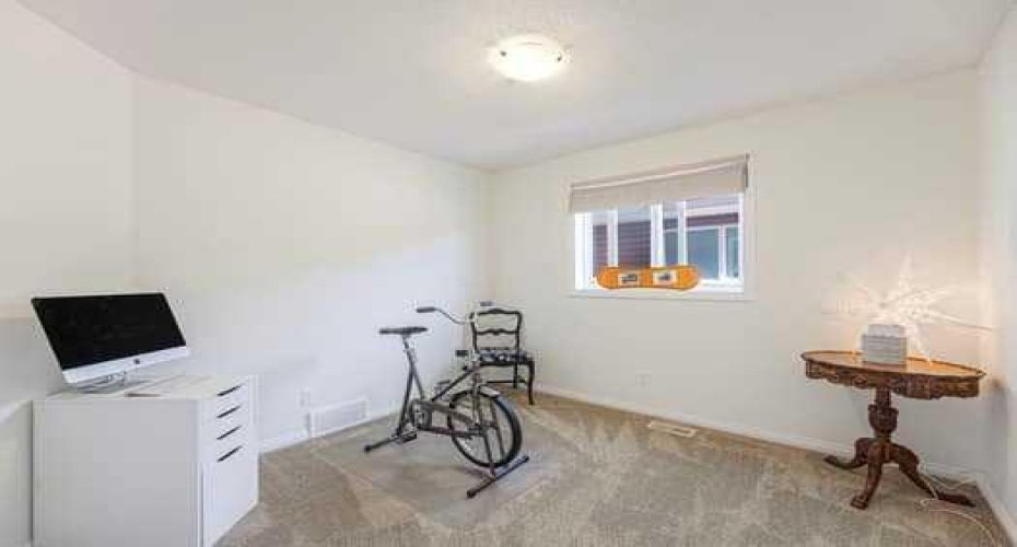 204 Paint Horse Drive, Cochrane, Alberta T4C0X1, 3 Bedrooms Bedrooms, ,4 BathroomsBathrooms,Residential,For Sale,Paint Horse,A2302002