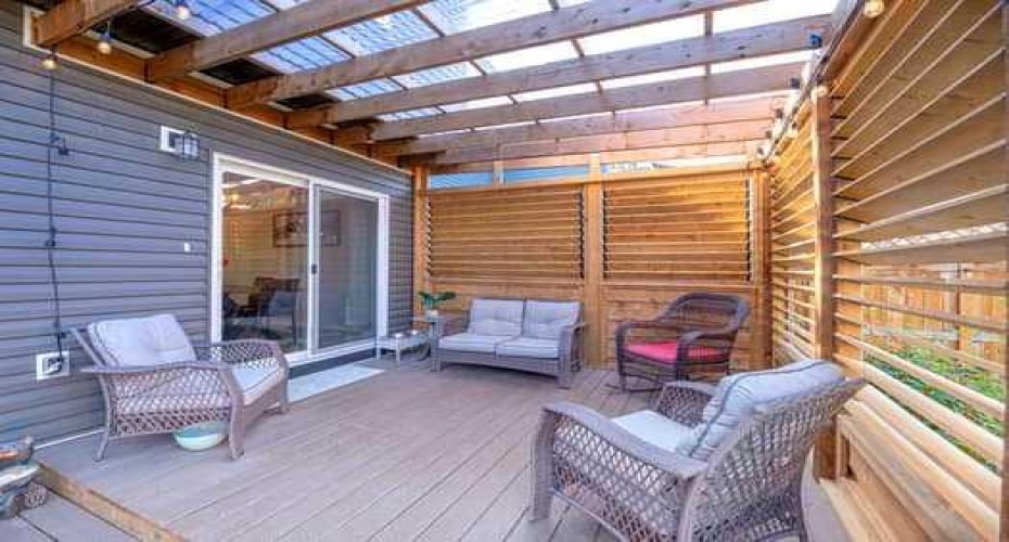 204 Paint Horse Drive, Cochrane, Alberta T4C0X1, 3 Bedrooms Bedrooms, ,4 BathroomsBathrooms,Residential,For Sale,Paint Horse,A2302002