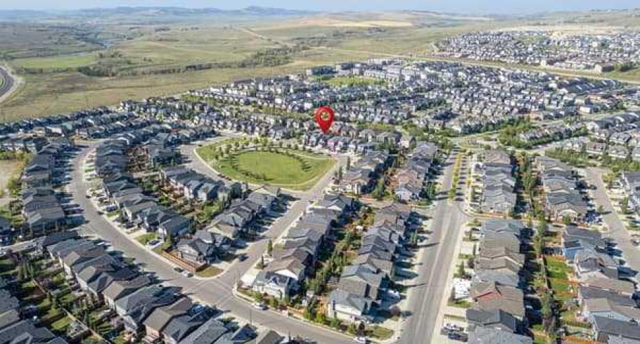 204 Paint Horse Drive, Cochrane, Alberta T4C0X1, 3 Bedrooms Bedrooms, ,4 BathroomsBathrooms,Residential,For Sale,Paint Horse,A2302002