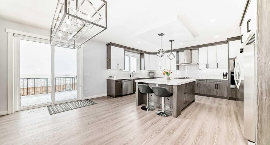 82 Waterford Crescent, Chestermere, Alberta T1X 2V1, 5 Bedrooms Bedrooms, ,3 BathroomsBathrooms,Residential,For Sale,Waterford,A2302004