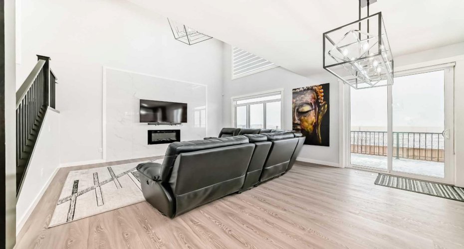 82 Waterford Crescent, Chestermere, Alberta T1X 2V1, 5 Bedrooms Bedrooms, ,3 BathroomsBathrooms,Residential,For Sale,Waterford,A2302004