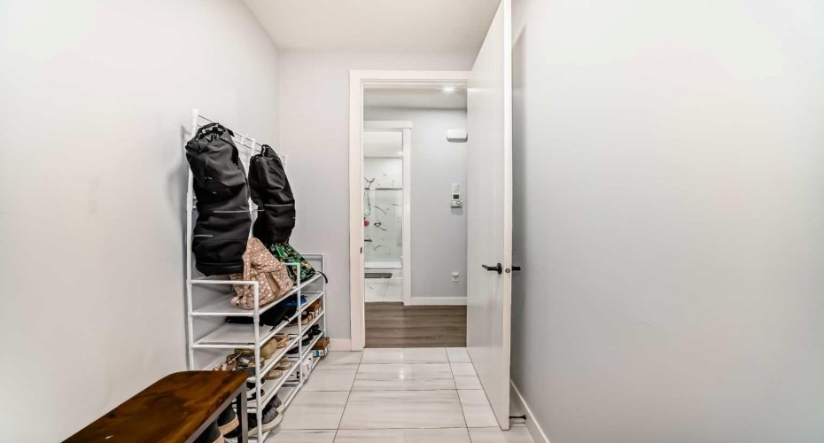 82 Waterford Crescent, Chestermere, Alberta T1X 2V1, 5 Bedrooms Bedrooms, ,3 BathroomsBathrooms,Residential,For Sale,Waterford,A2302004