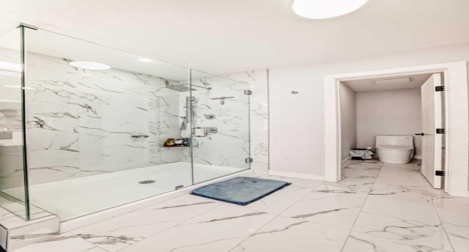 82 Waterford Crescent, Chestermere, Alberta T1X 2V1, 5 Bedrooms Bedrooms, ,3 BathroomsBathrooms,Residential,For Sale,Waterford,A2302004