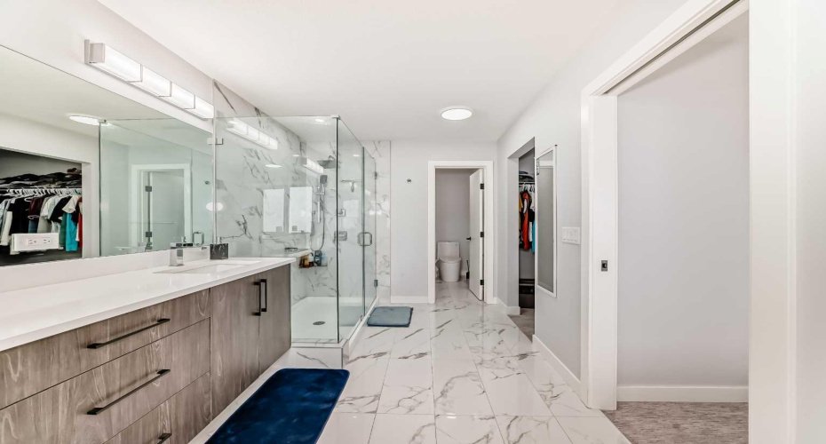 82 Waterford Crescent, Chestermere, Alberta T1X 2V1, 5 Bedrooms Bedrooms, ,3 BathroomsBathrooms,Residential,For Sale,Waterford,A2302004