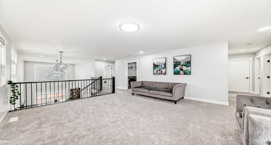 82 Waterford Crescent, Chestermere, Alberta T1X 2V1, 5 Bedrooms Bedrooms, ,3 BathroomsBathrooms,Residential,For Sale,Waterford,A2302004