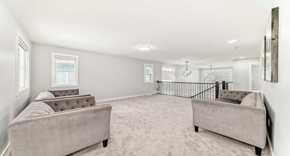 82 Waterford Crescent, Chestermere, Alberta T1X 2V1, 5 Bedrooms Bedrooms, ,3 BathroomsBathrooms,Residential,For Sale,Waterford,A2302004