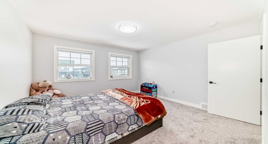 82 Waterford Crescent, Chestermere, Alberta T1X 2V1, 5 Bedrooms Bedrooms, ,3 BathroomsBathrooms,Residential,For Sale,Waterford,A2302004