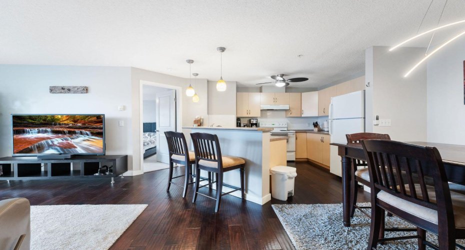 505 Railway Street, Cochrane, Alberta t4c2k9, 2 Bedrooms Bedrooms, ,2 BathroomsBathrooms,Residential,For Sale,Railway,A2284498