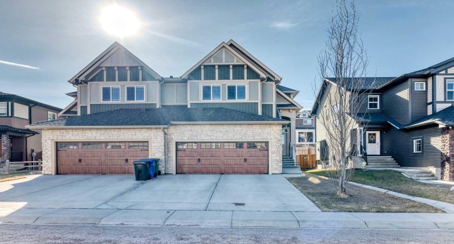 Warm & Welcoming! Move in Ready!