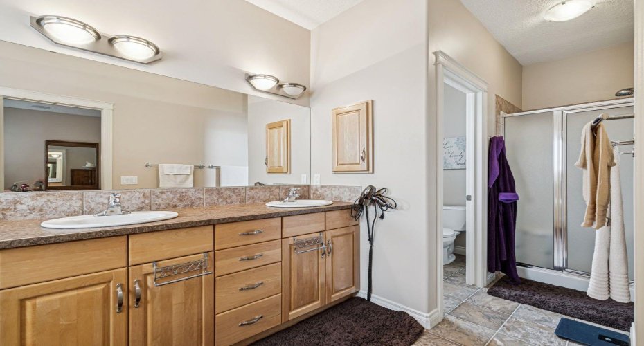 937 Cimarron Park Close, Okotoks, Alberta T1S2E6, 4 Bedrooms Bedrooms, ,3 BathroomsBathrooms,Residential,For Sale,Cimarron Park,A2301302